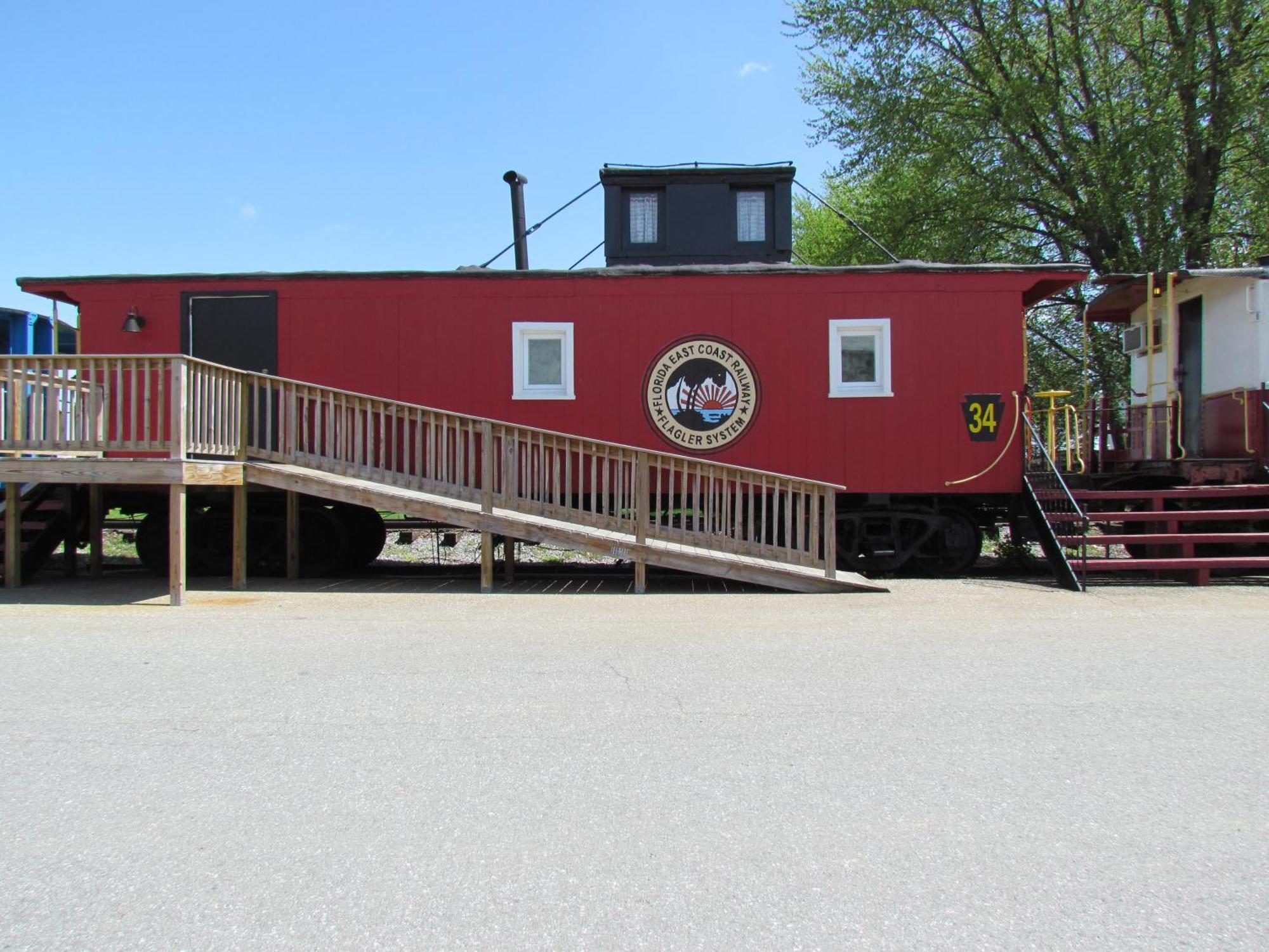 Motel Red Caboose & Restaurant