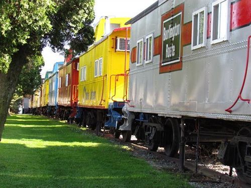 Red Caboose & Restaurant Ronks